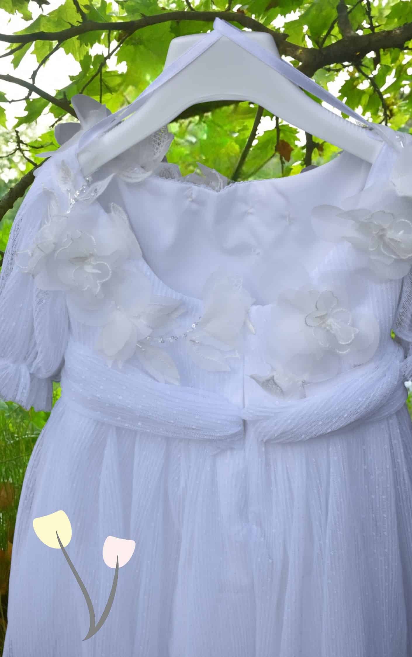 Βαπτιστικό ρούχο κορίτσι Θεσσαλονίκη Baby Lovezu Λευκό παιδικό φόρεμα με 3D λουλούδια & τούλινα μανίκια