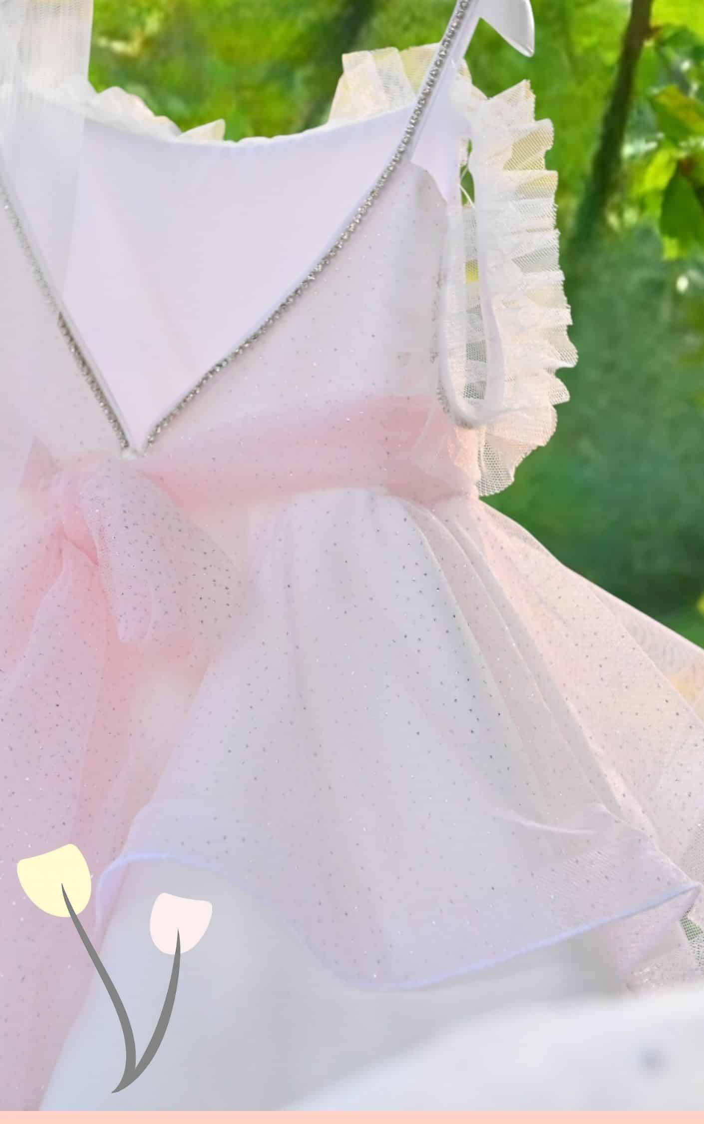 Αέρινο τούλι, διακριτική λάμψη και λεπτομέρειες που κλέβουν την καρδιά 🤍✨